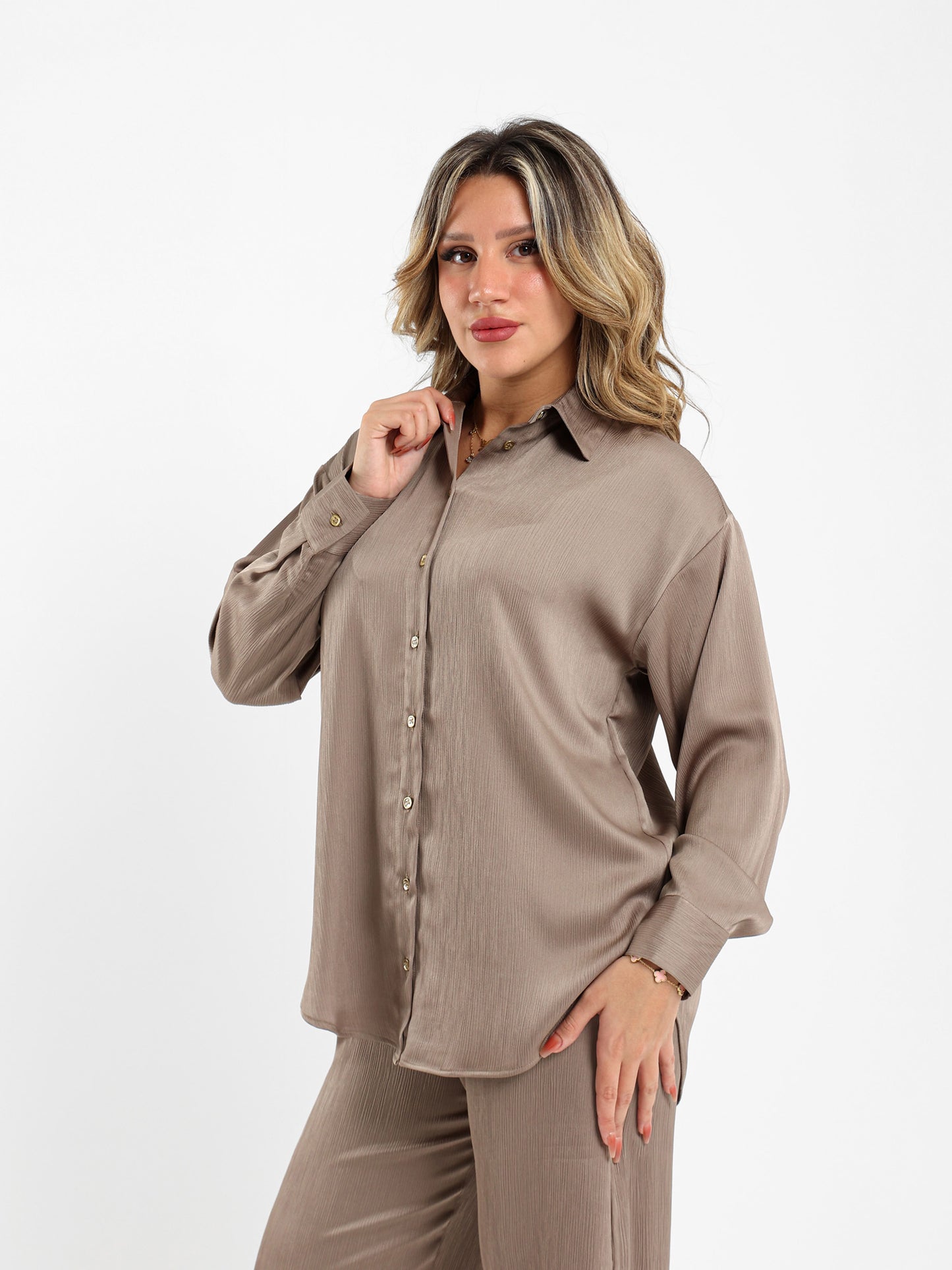 Wrinkled Shirt with Button Closure