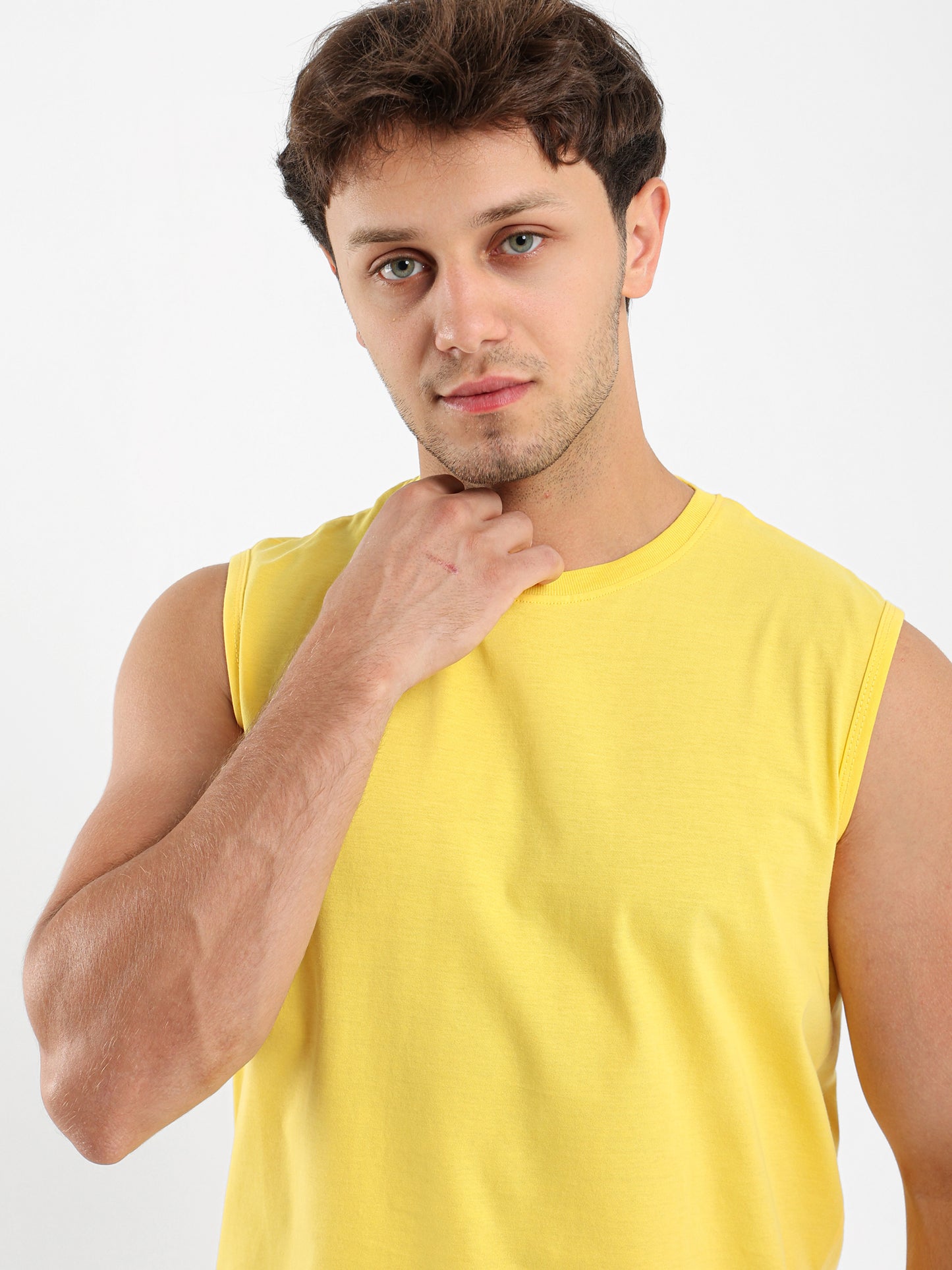 Basic Crew Neck Sleeveless T-Shirt