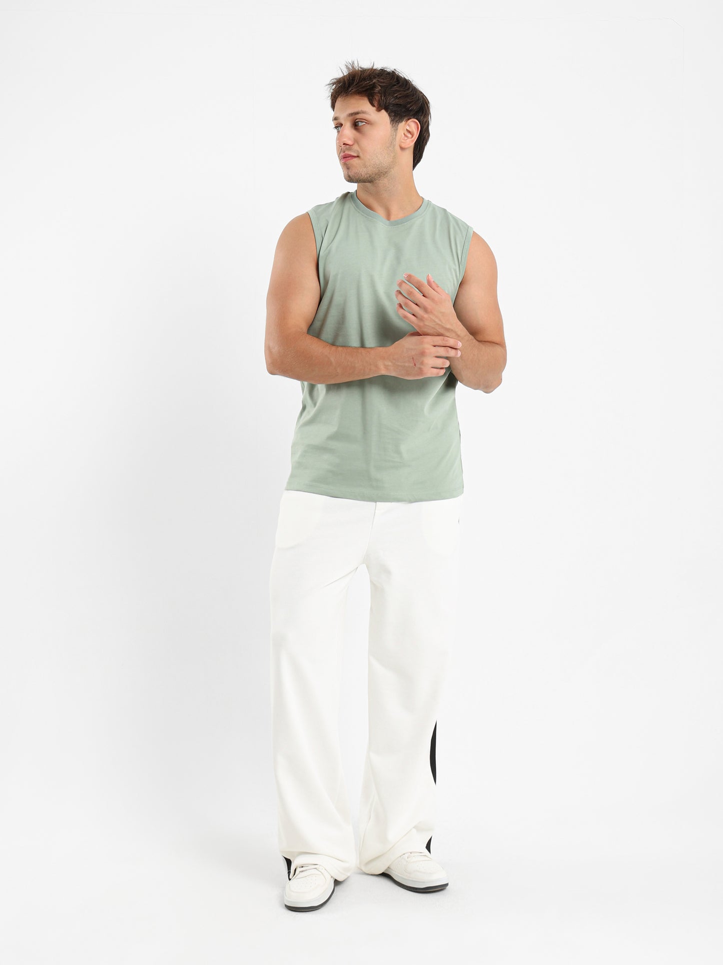 Basic Crew Neck Sleeveless T-Shirt