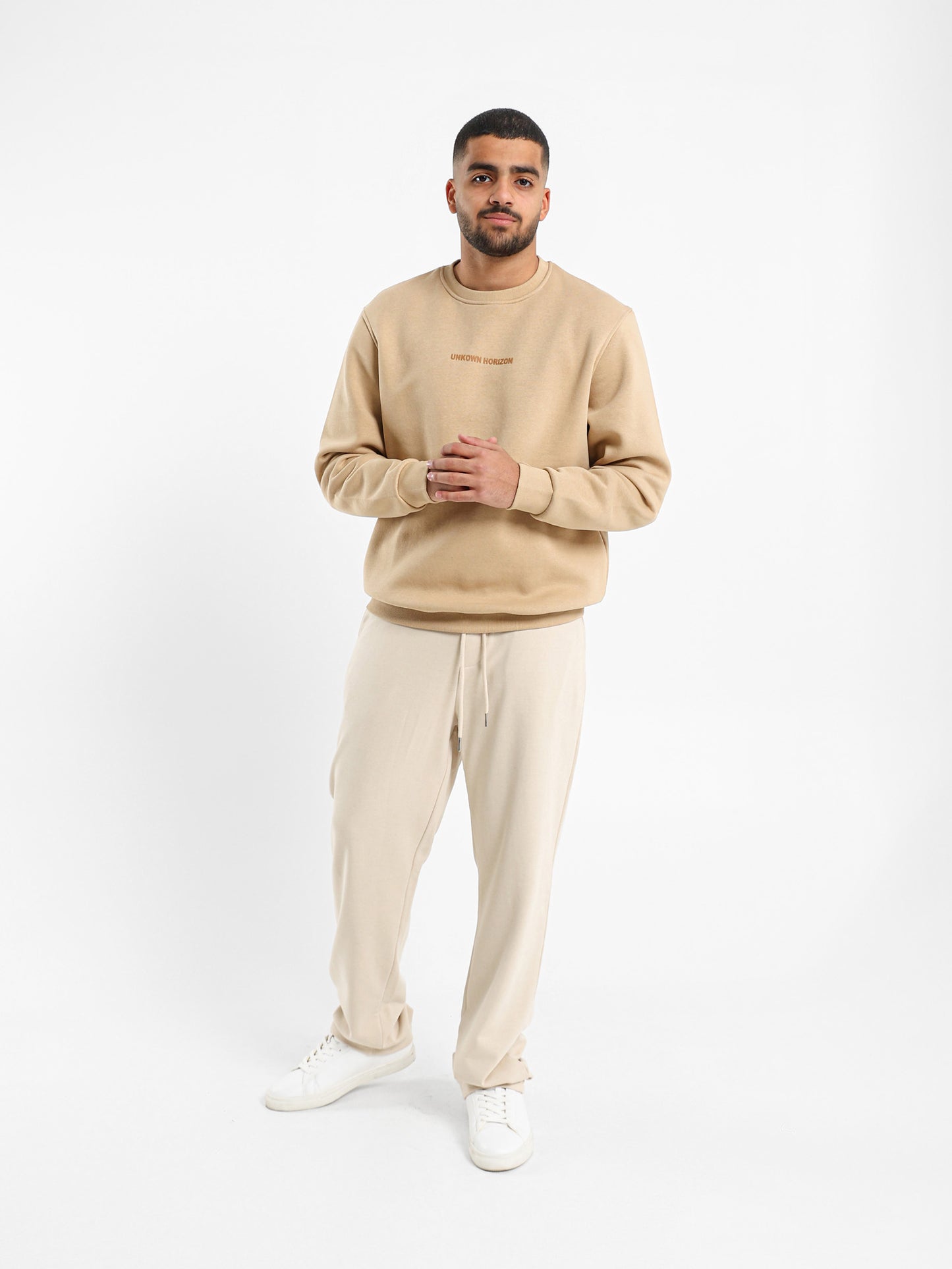 Unknown Horizon Front Print Sweatshirt