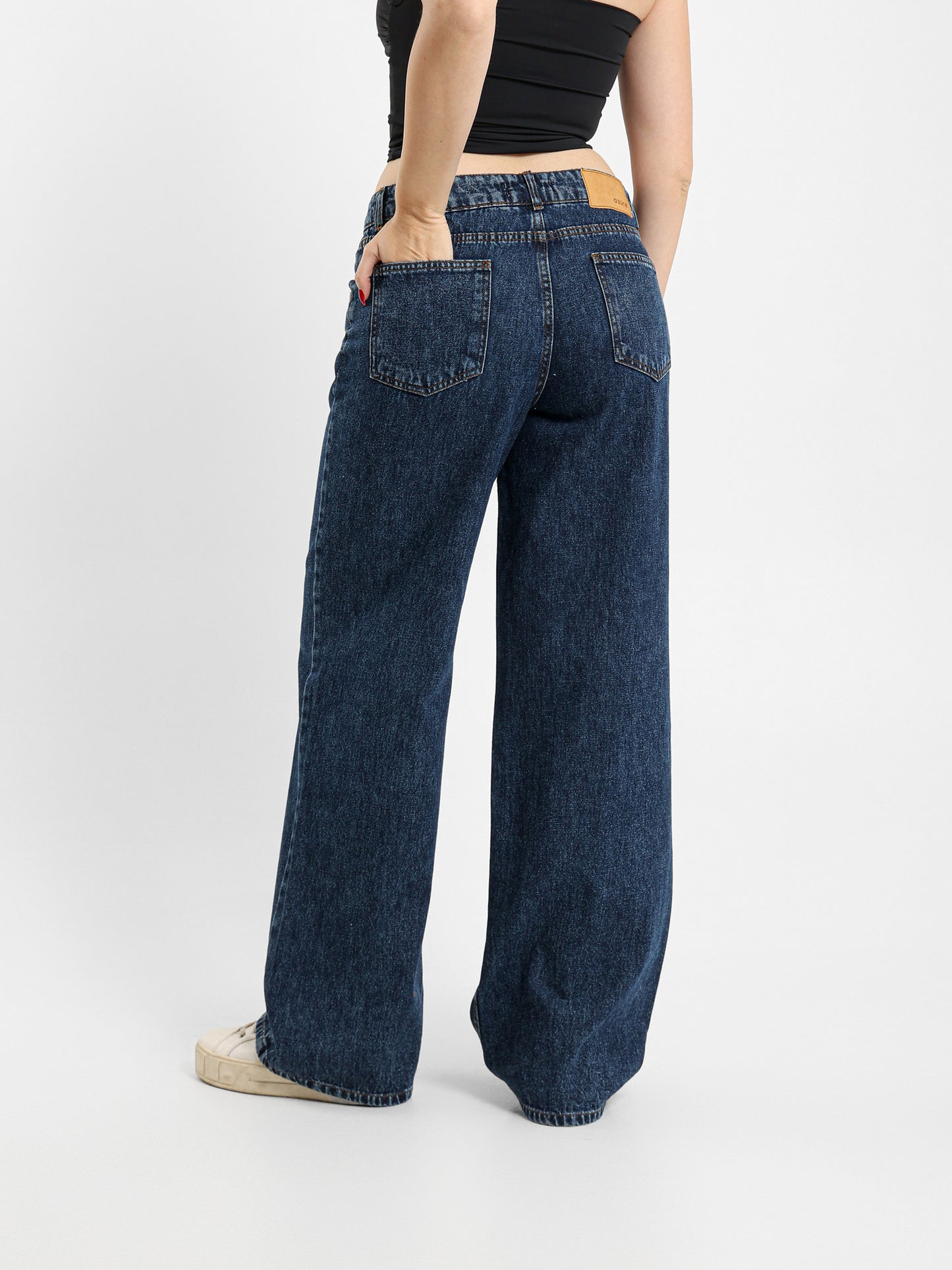 Wide-Leg Jeans