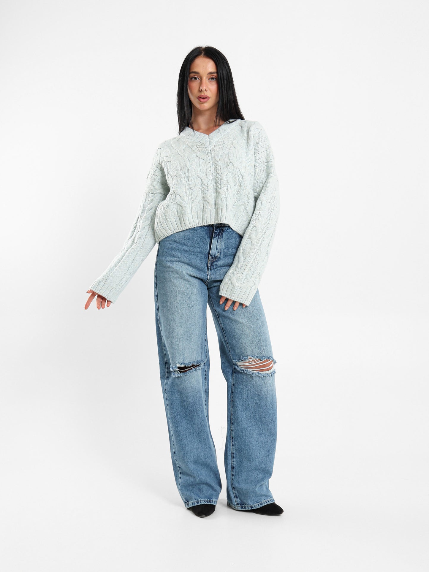 Cropped V-Neck Cable Knit Pullover