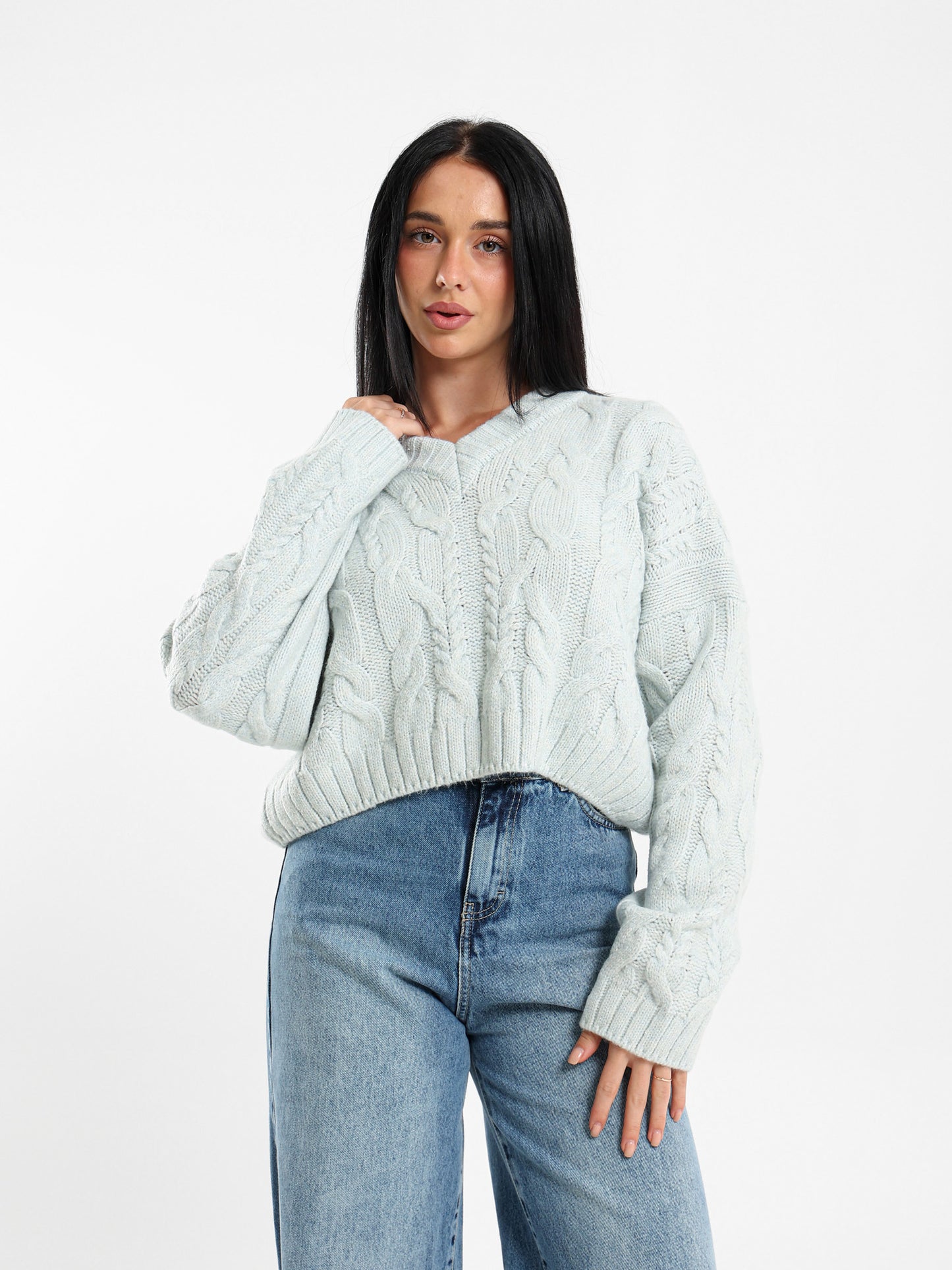 Cropped V-Neck Cable Knit Pullover
