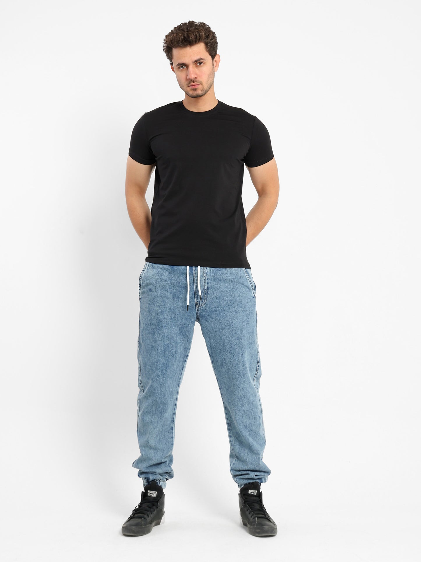 Basic T-Shirt - Outlet