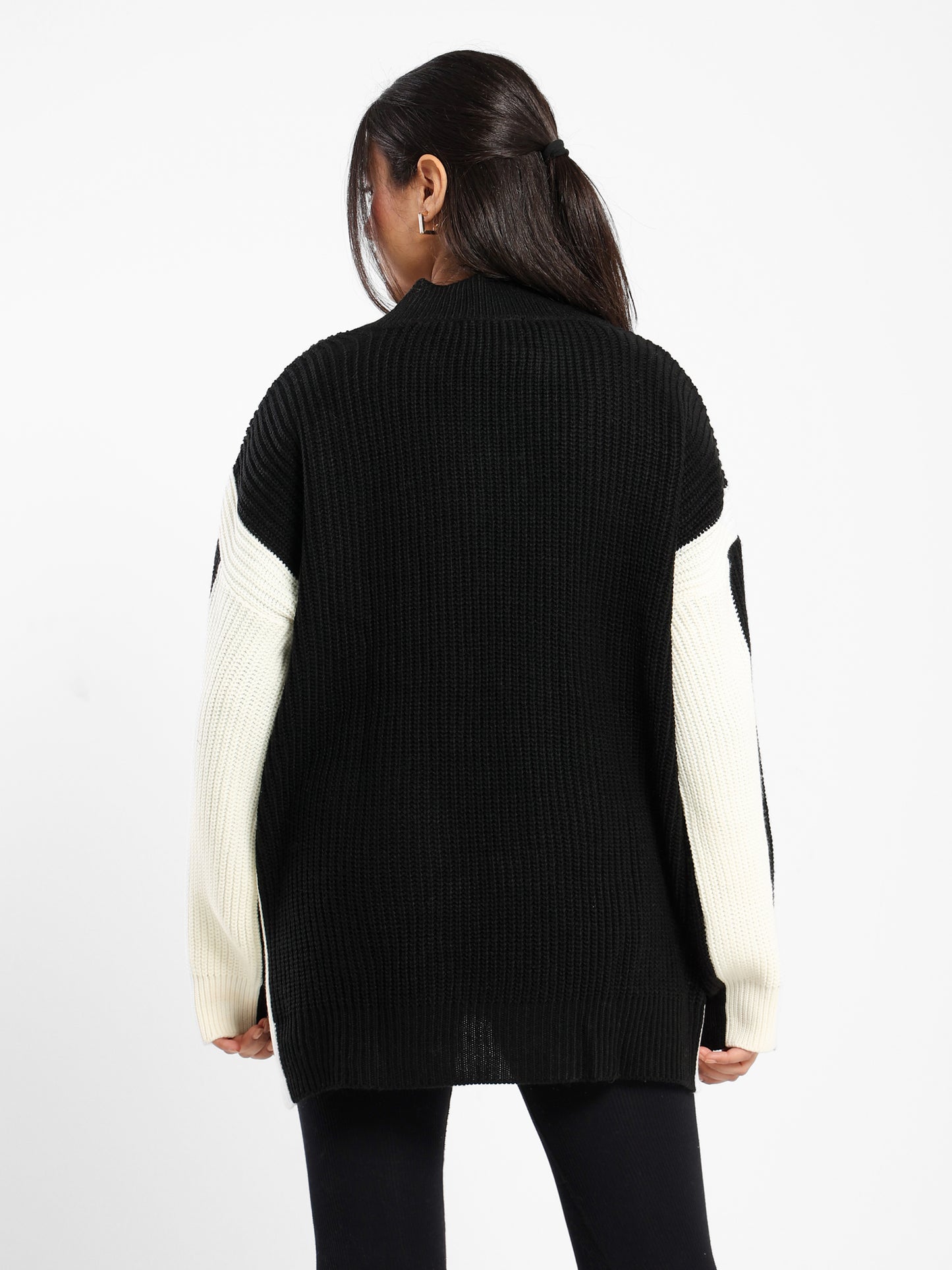 Oversized High-Low Pullover with Color Block - Outlet