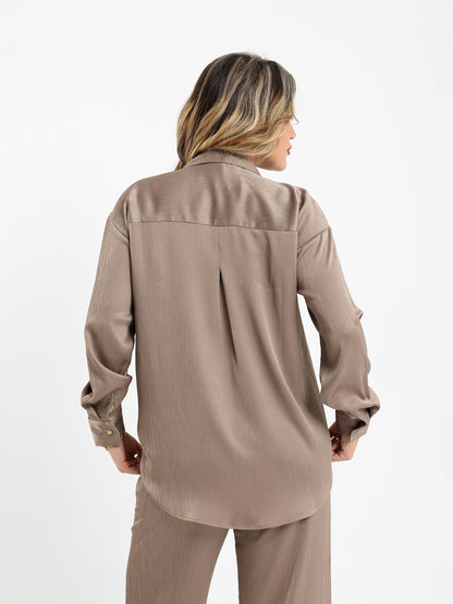 Wrinkled Shirt with Button Closure