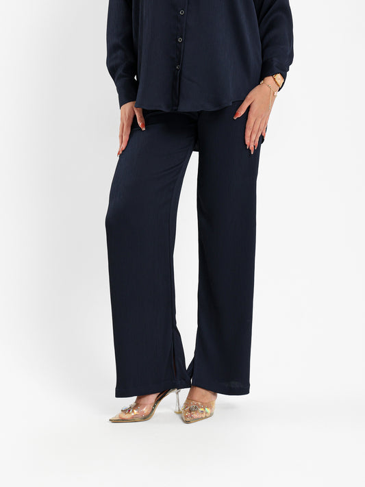 Wrinkled Pants with Slit Hem