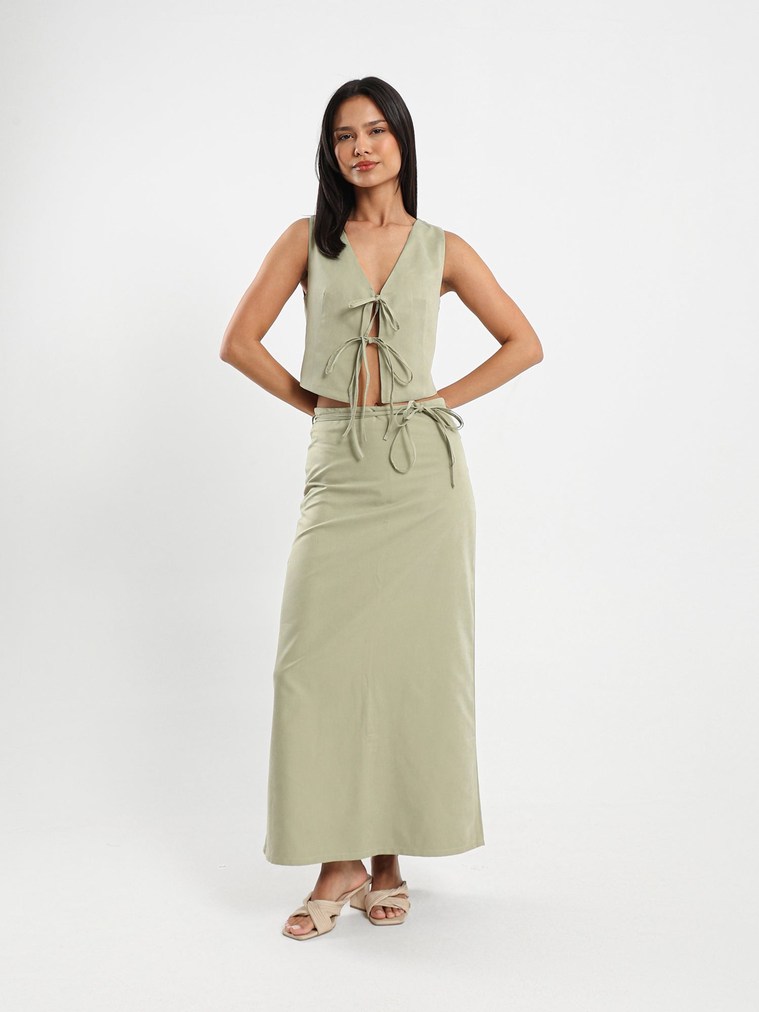 Bow-Tie Front Sleeveless Top