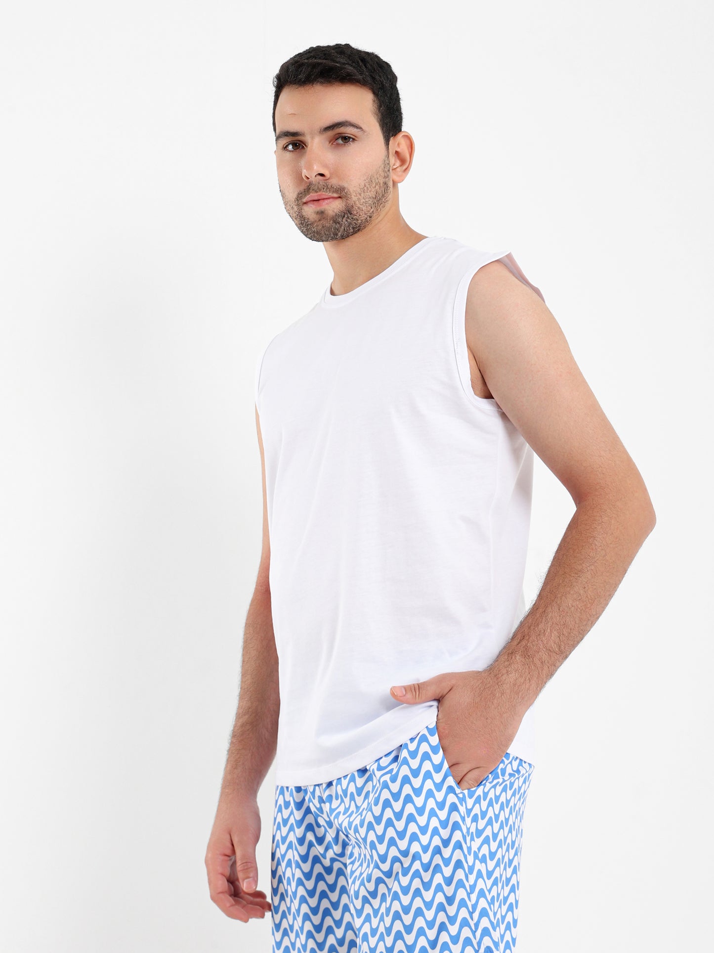 Basic Crew Neck Sleeveless T-Shirt