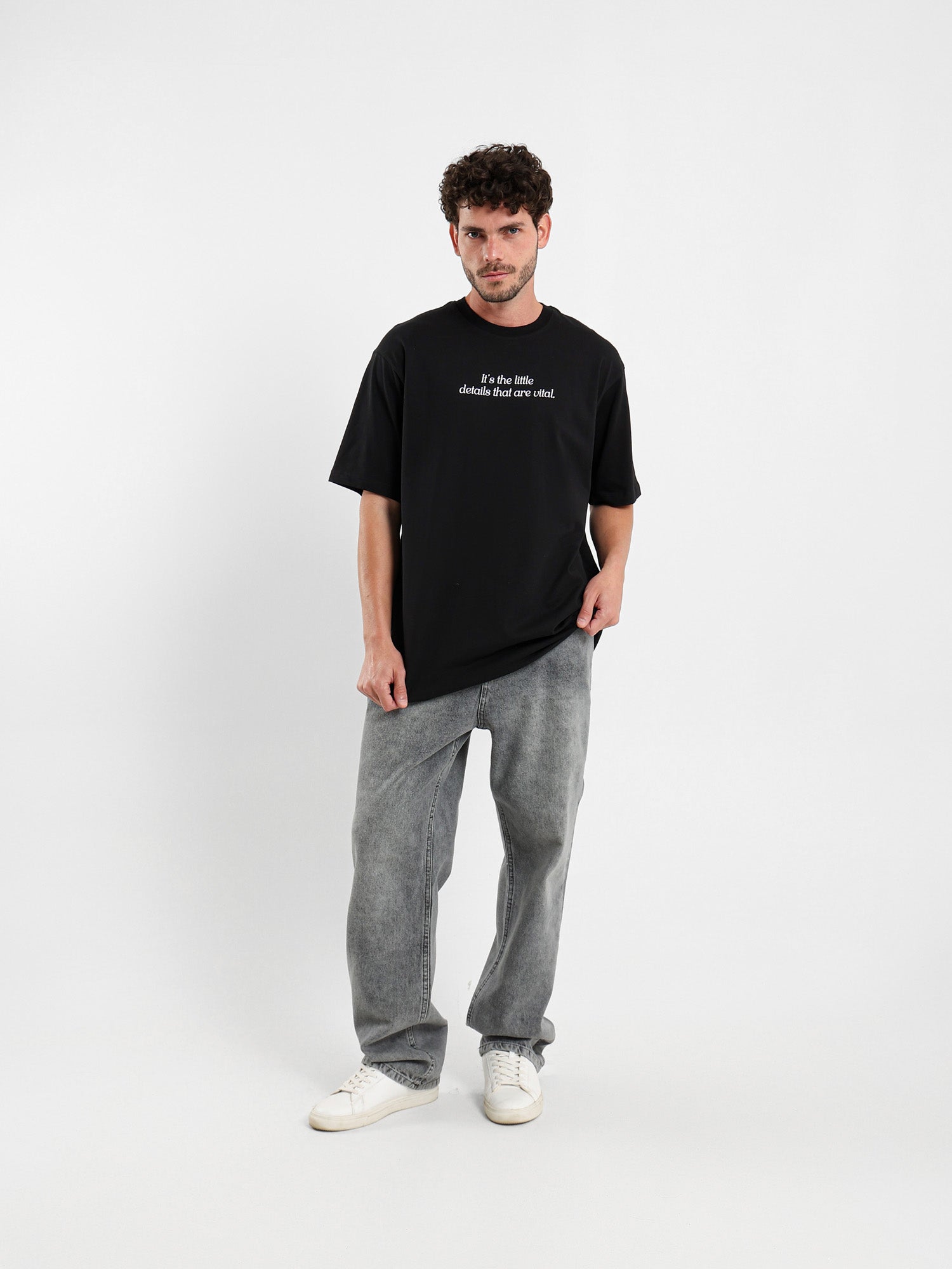 Relaxed Round Neck Tee
