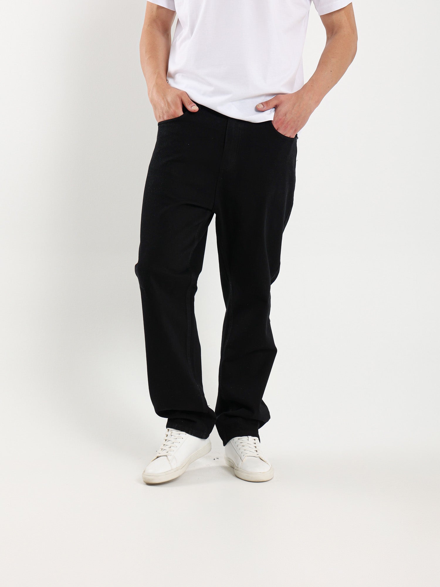 Relaxed Wide Leg Jeans