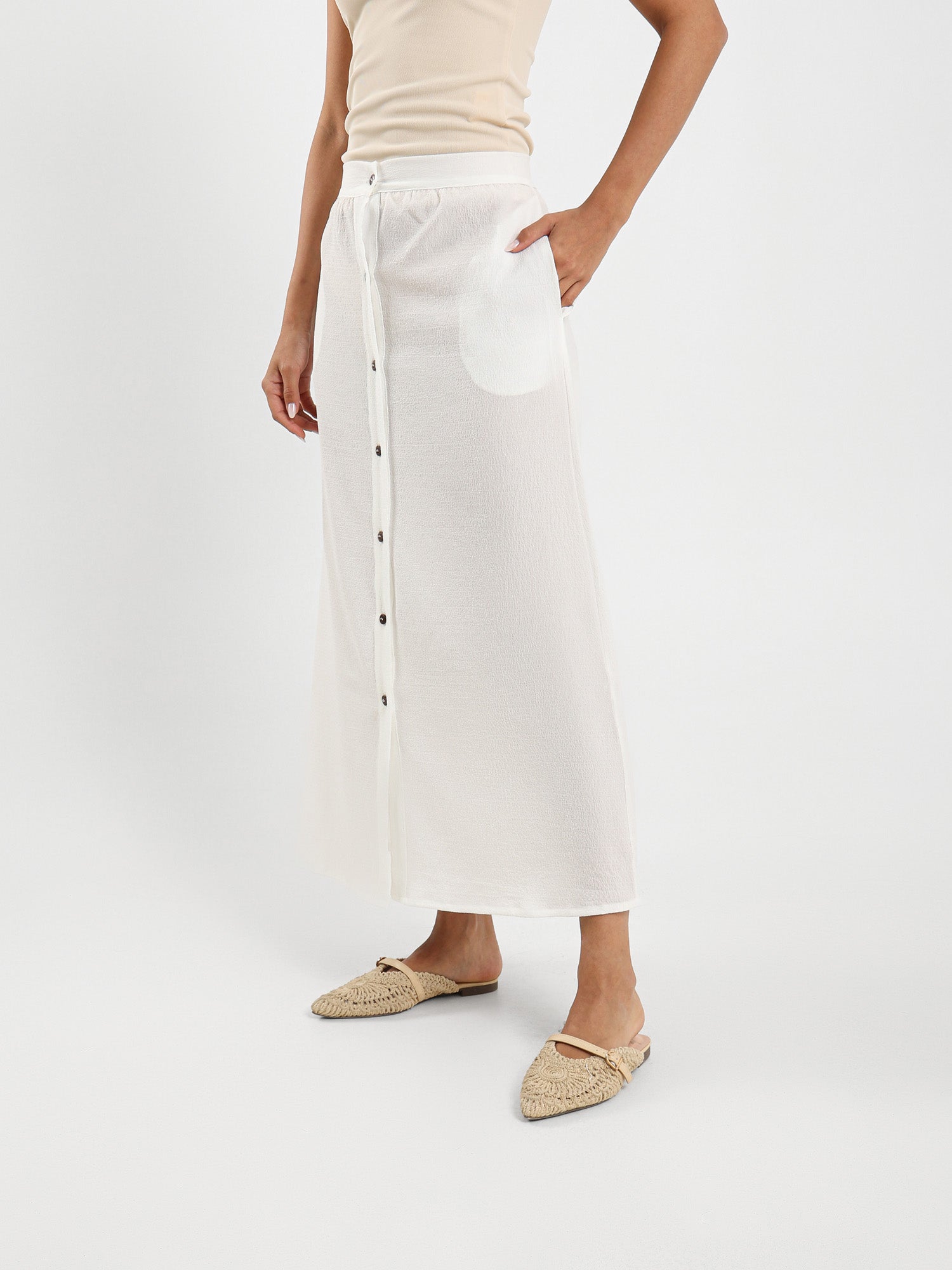 Wrinkled Front Buttoned Skirt