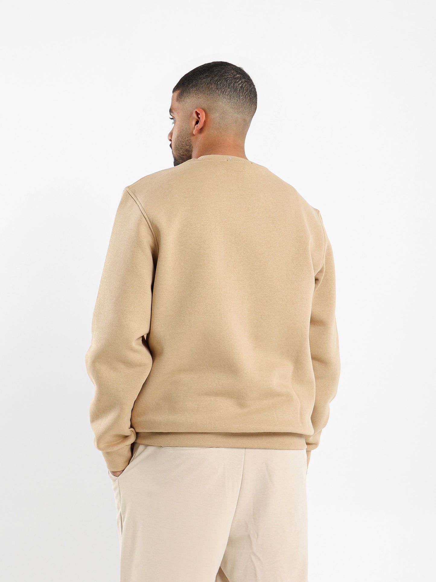 Unknown Horizon Front Print Sweatshirt