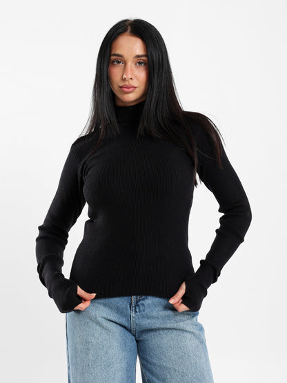 Fitted Turtleneck Pullover