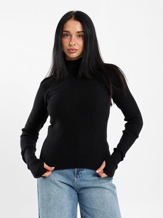 Fitted Turtleneck Pullover