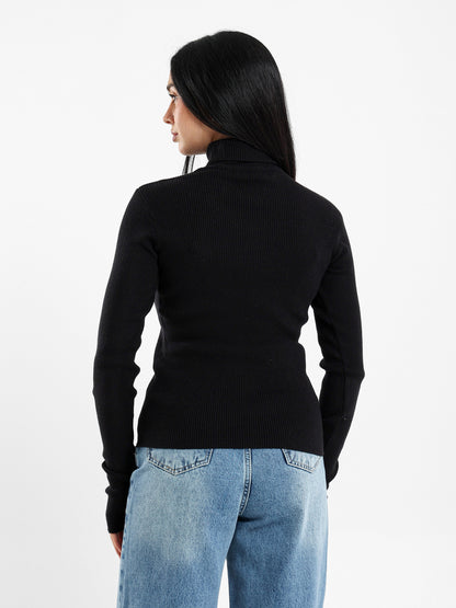 Fitted Turtleneck Pullover