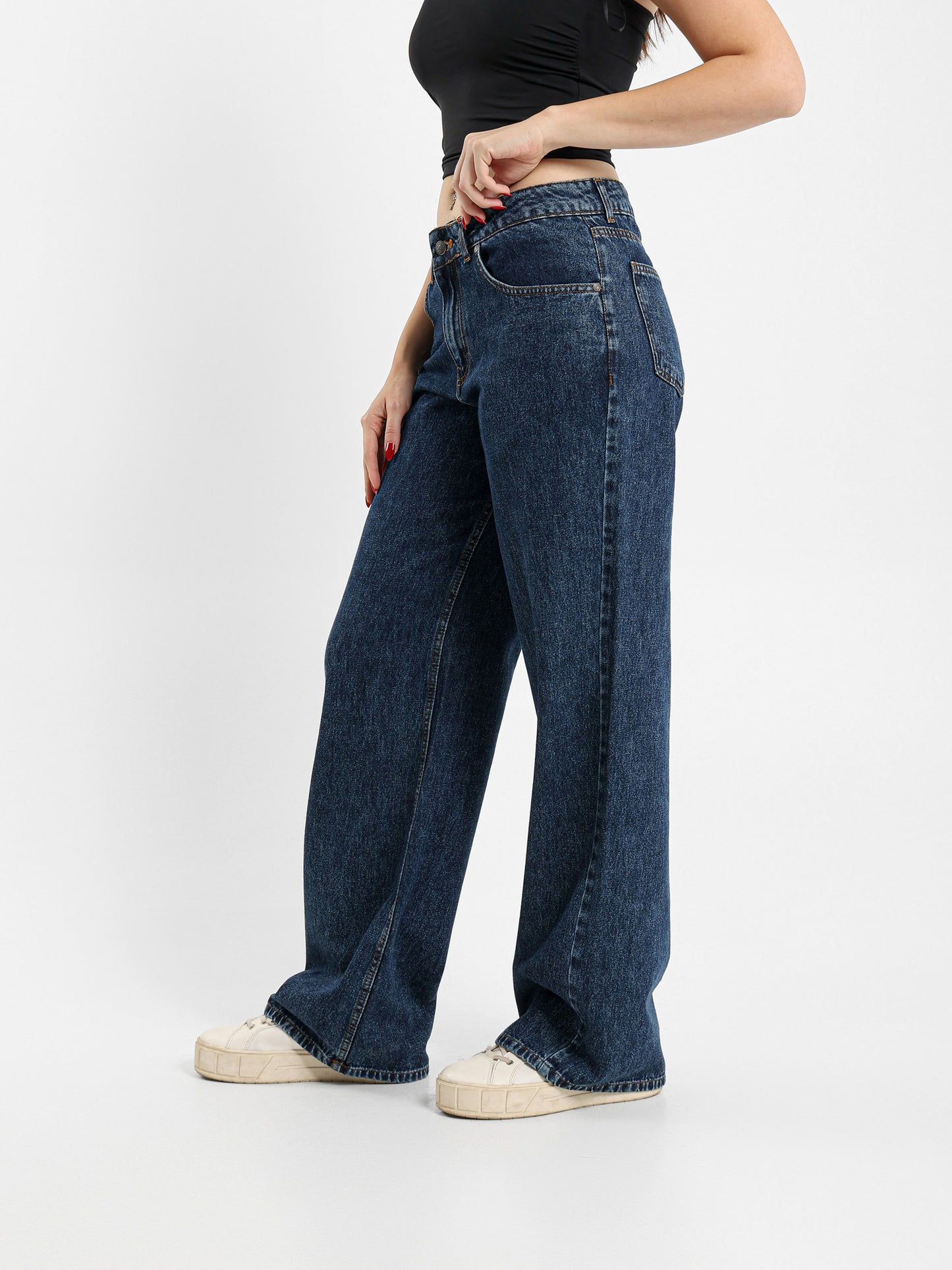 Wide-Leg Jeans
