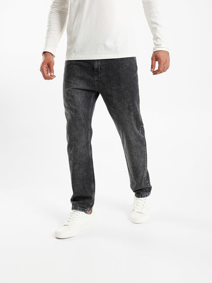 Rigid Denim Carrot Fit Jeans