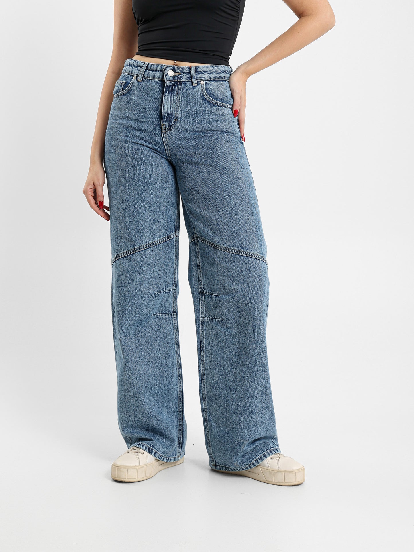 Low-Waist Baggy Jeans