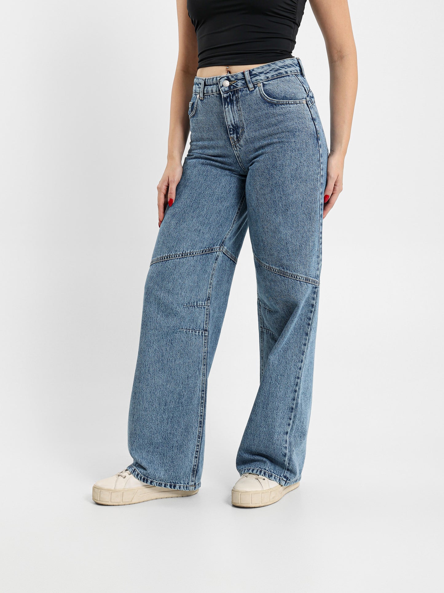 Low-Waist Baggy Jeans