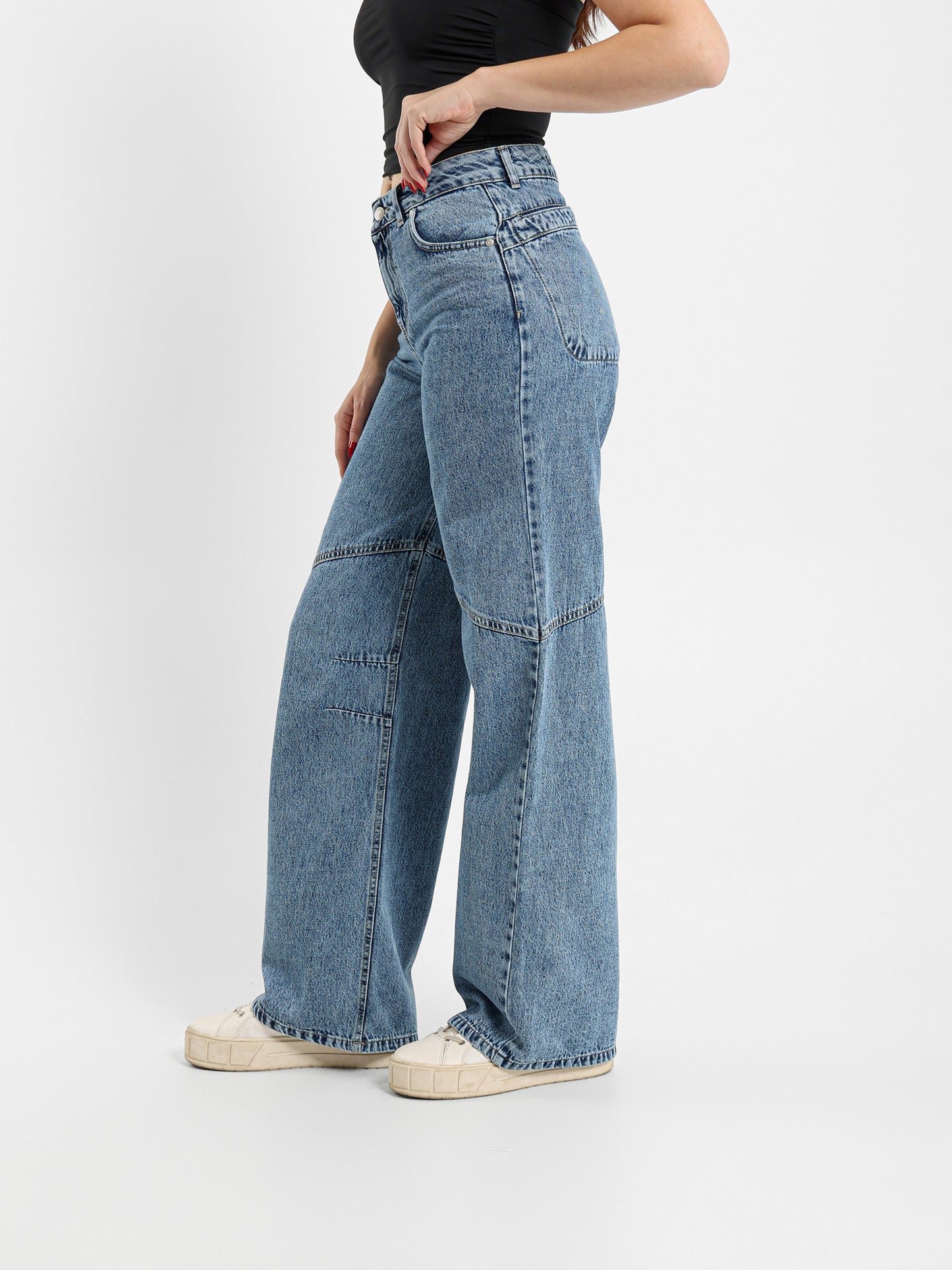 Low-Waist Baggy Jeans