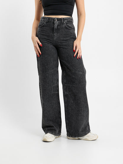 Low-Waist Baggy Jeans