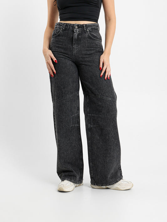 Low-Waist Baggy Jeans
