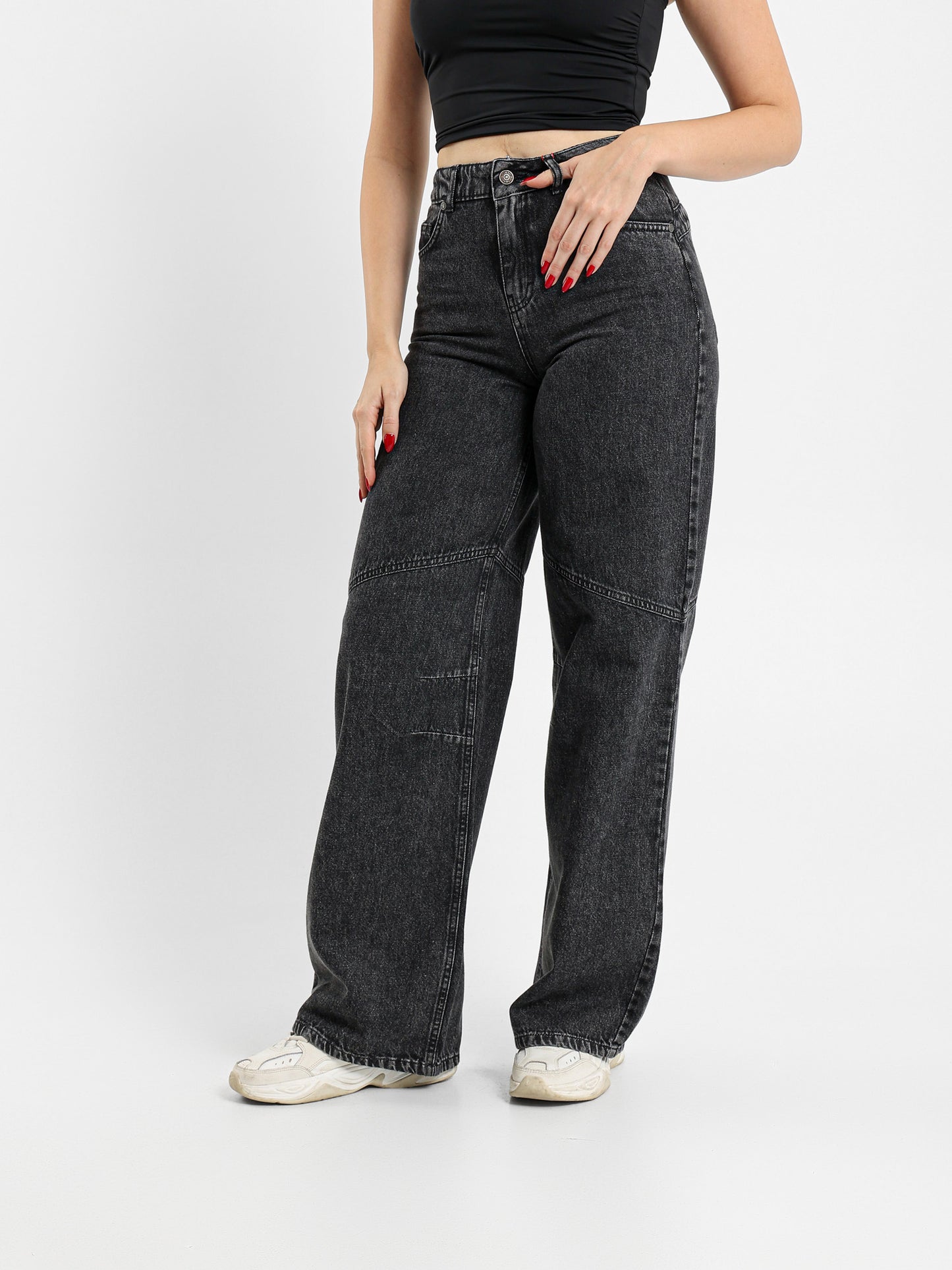 Low-Waist Baggy Jeans