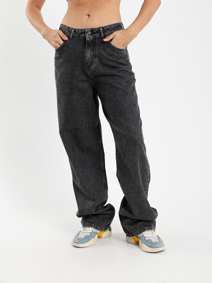 Straight Leg Regular Fit Jeans
