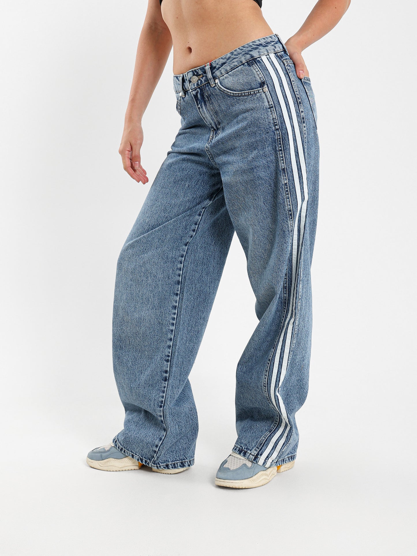 Balloon with Side Stripes Trendy Fit Jeans