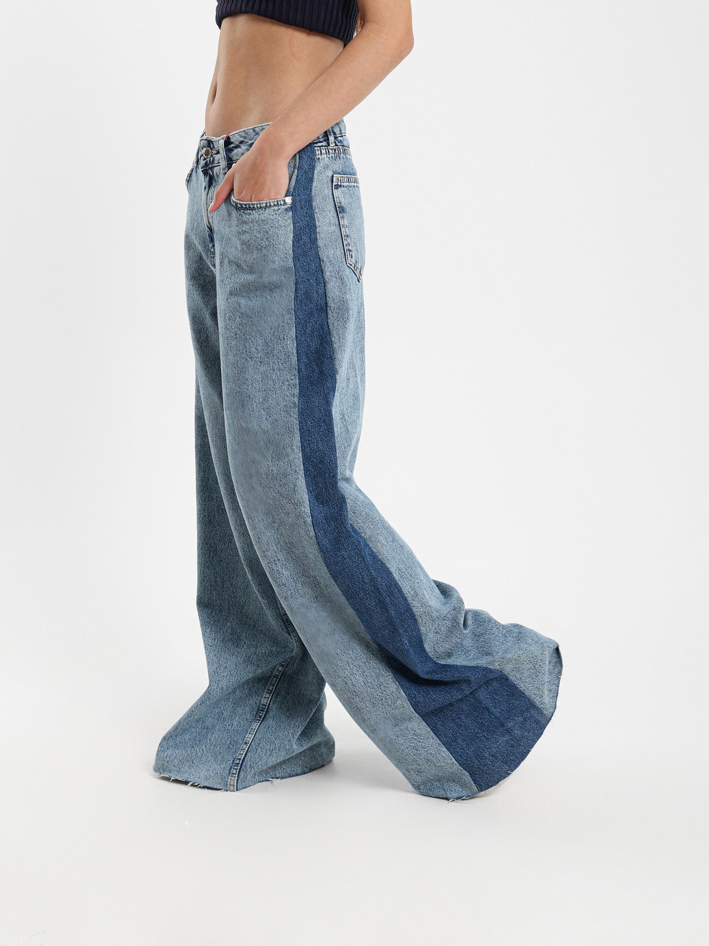 Super Wide-Leg Jeans with Contrast Side Panels