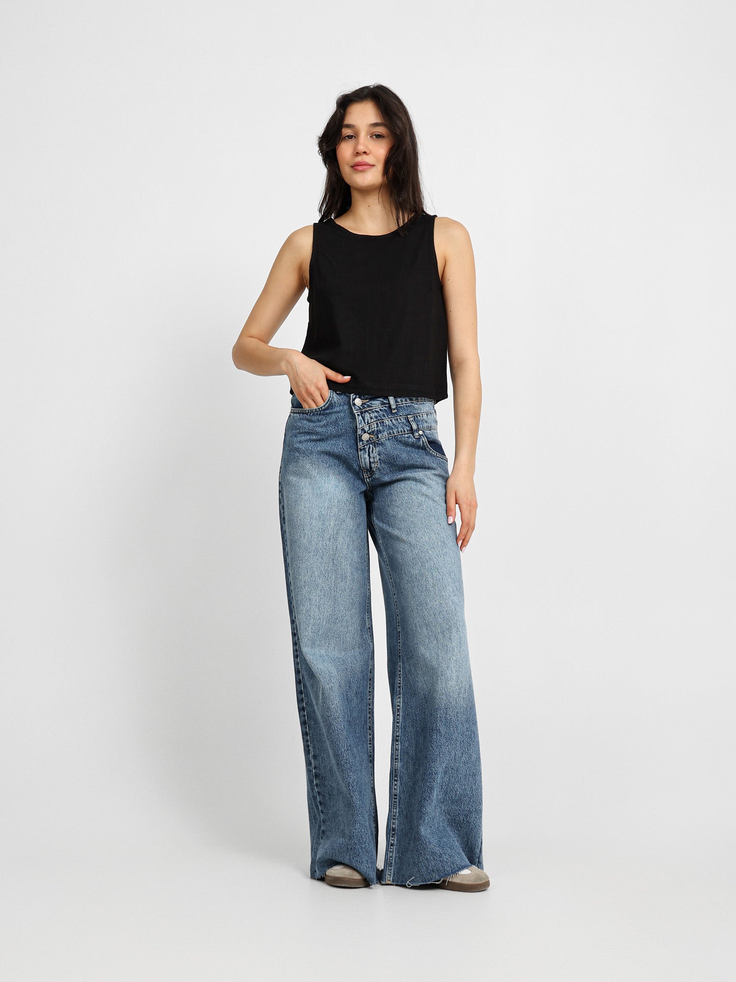 Sleeveless Linen Top