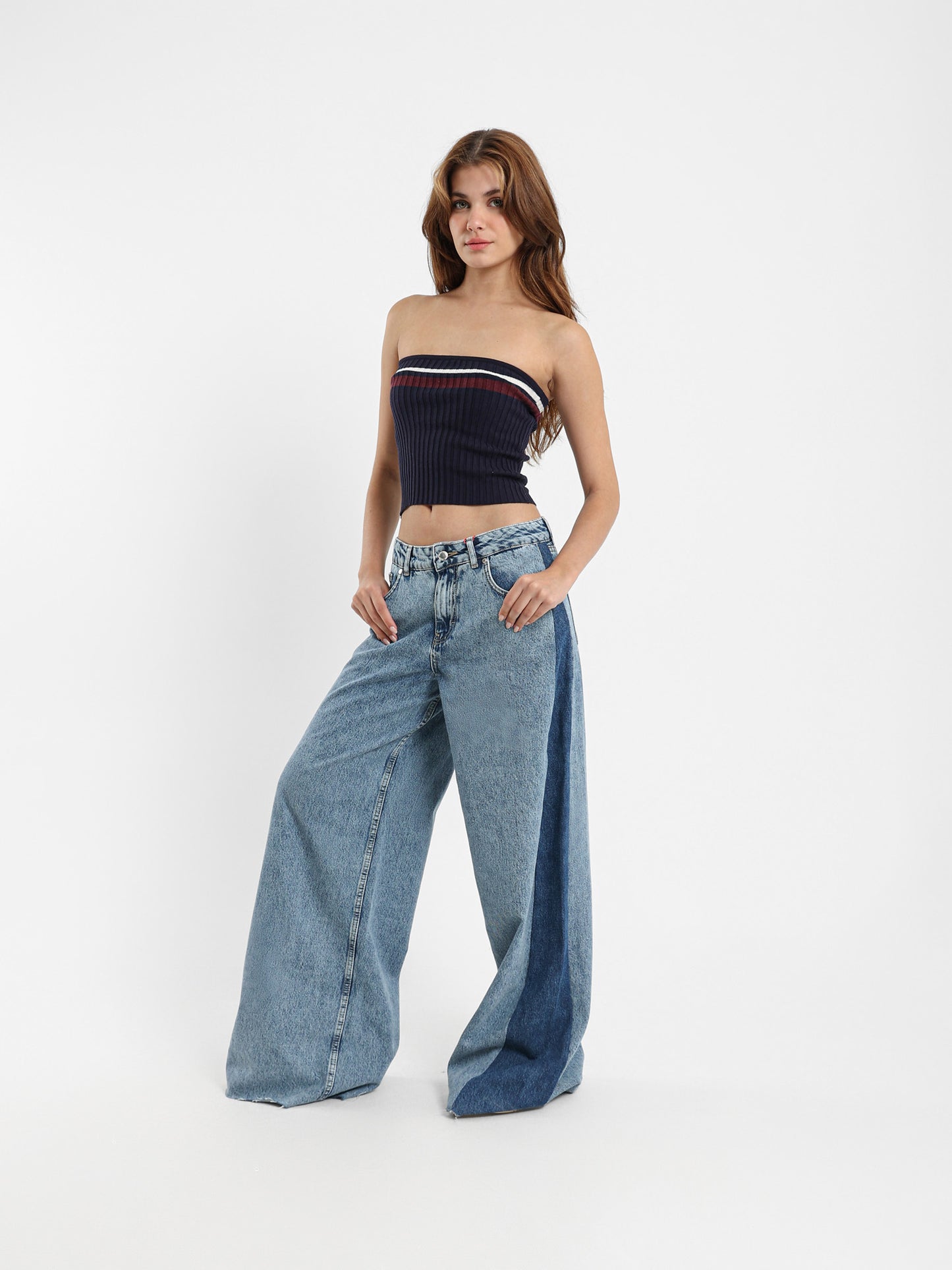 Super Wide-Leg Jeans with Contrast Side Panels