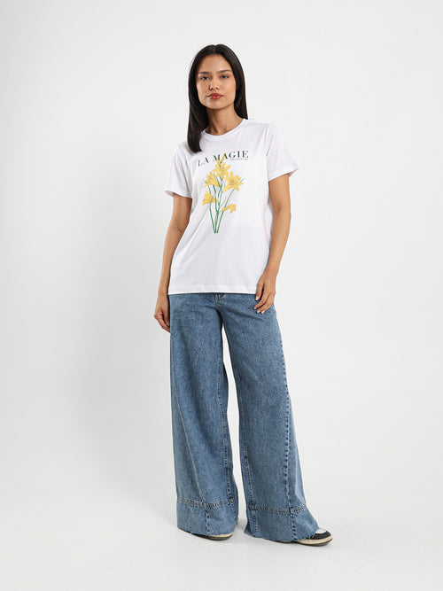 Super Wide-Leg Jeans with Front Seams