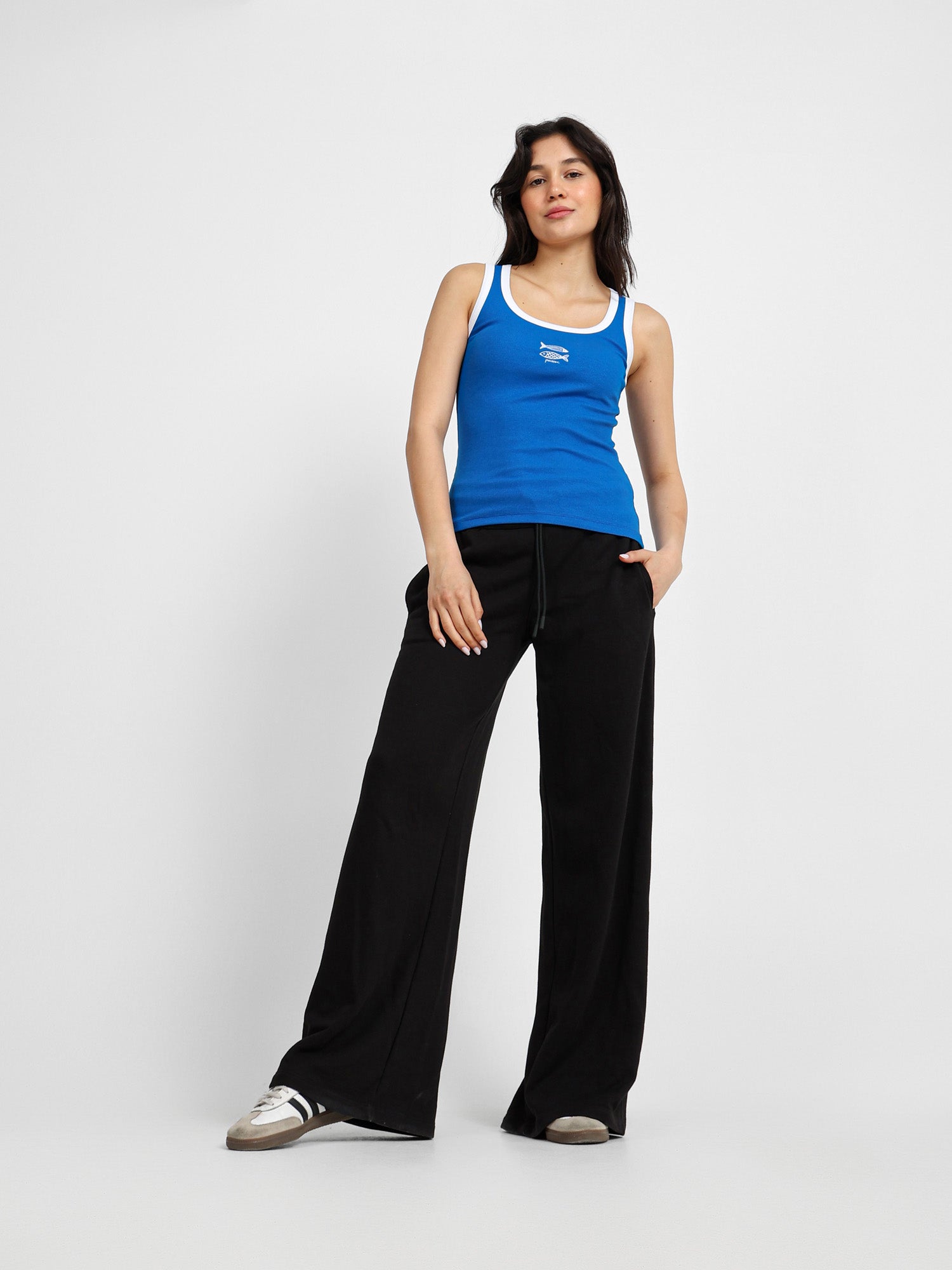 Ribbed Contrast Embroidery Top