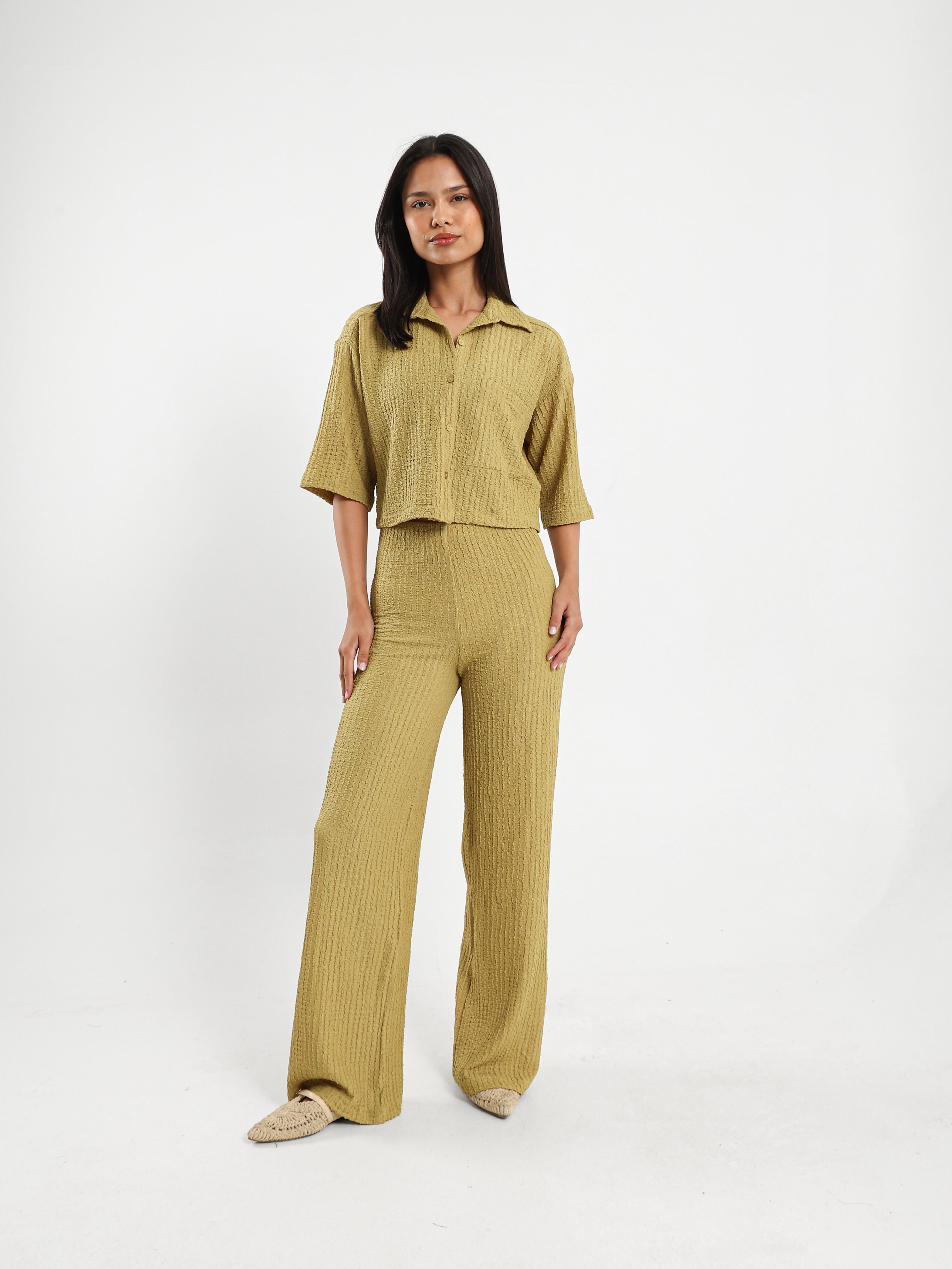 Cropped Wrinkled Shirt