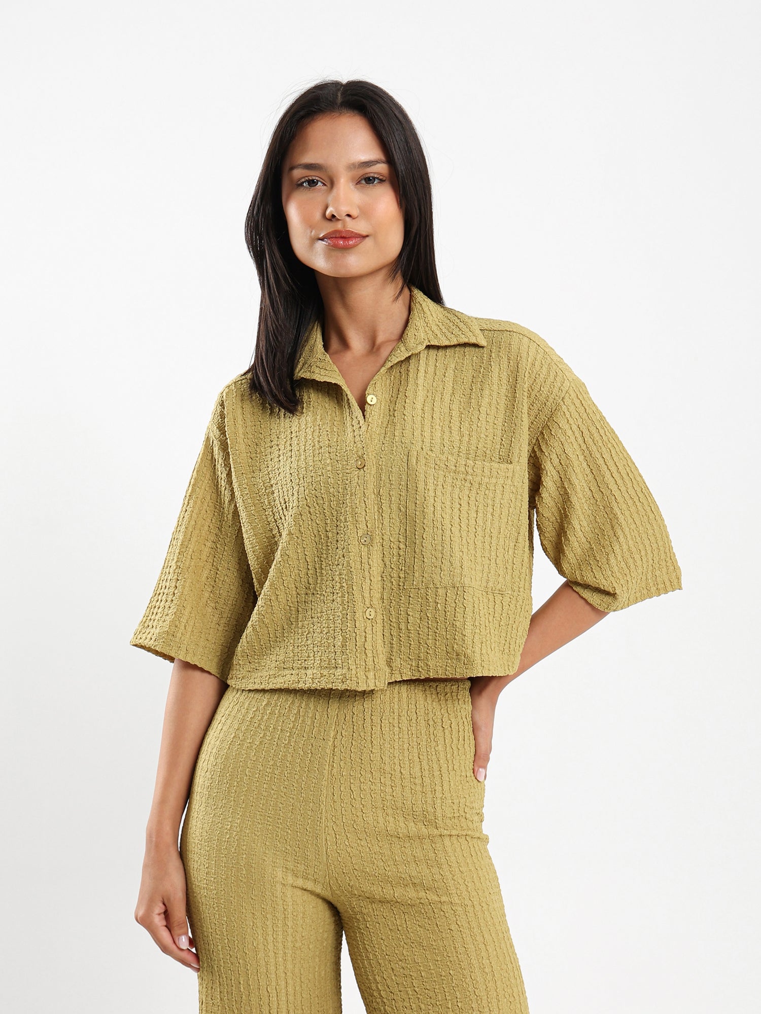 Cropped Wrinkled Shirt