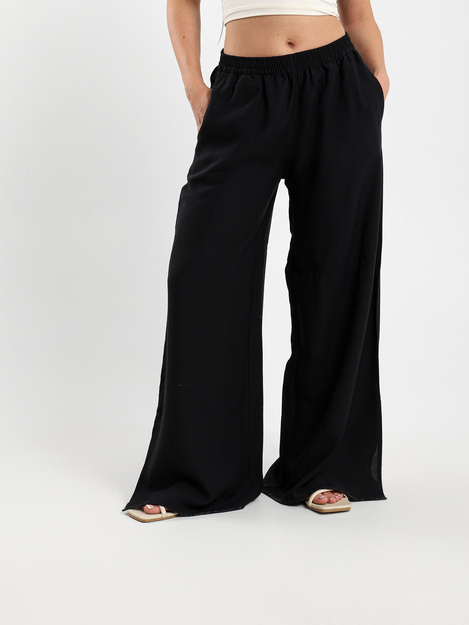Relaxed Wide Leg Trousers