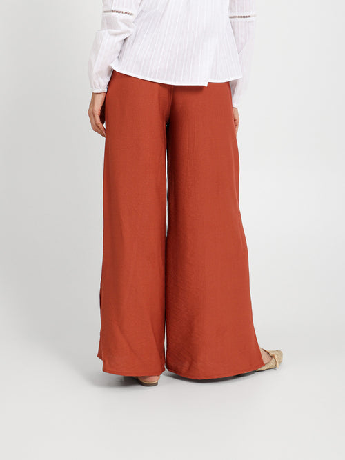 Relaxed Wide Leg Trousers