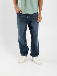 Relaxed Wide Leg Jeans