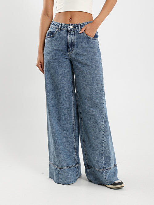 Super Wide-Leg Jeans with Front Seams