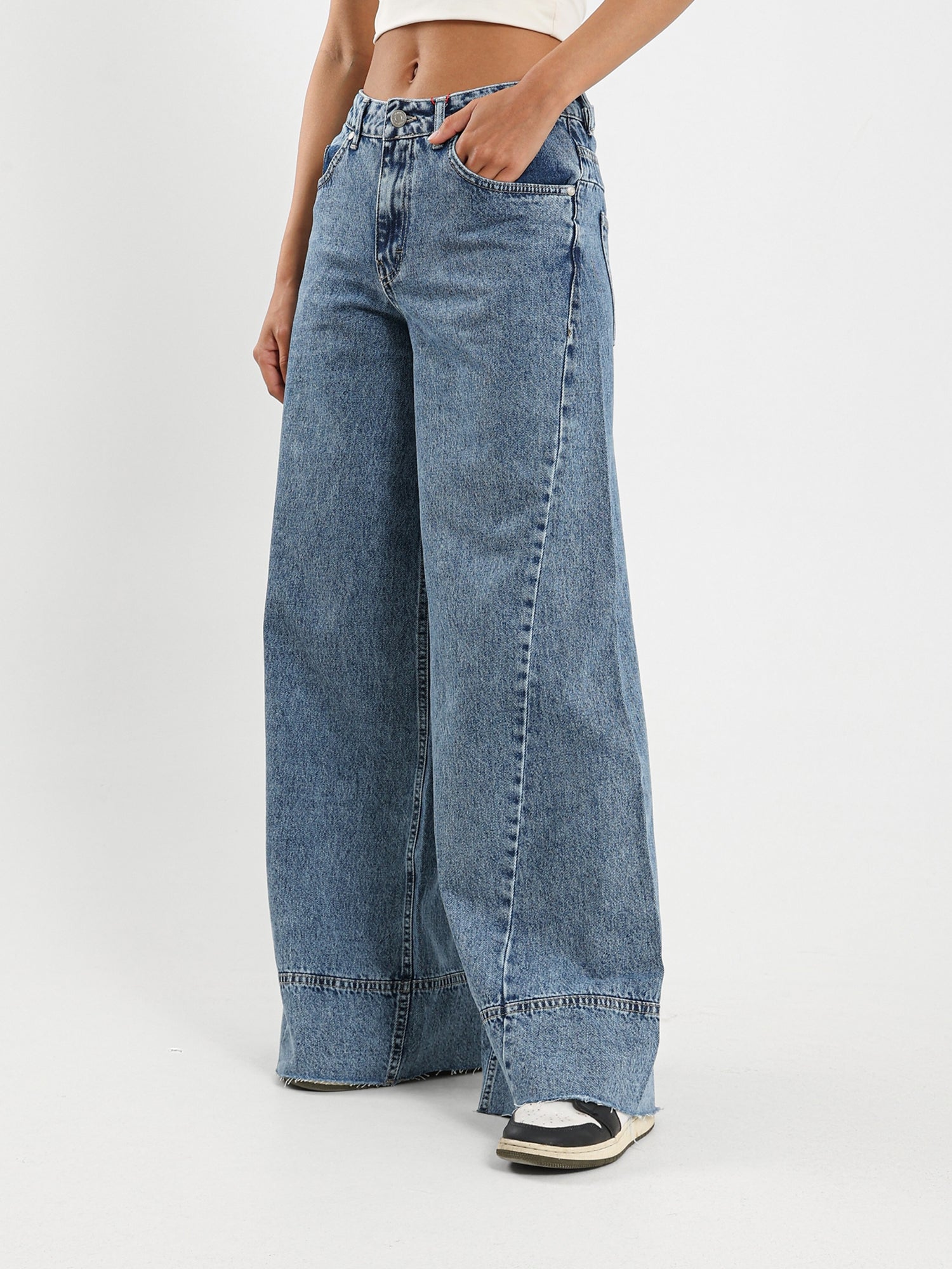 Super Wide-Leg Jeans with Front Seams