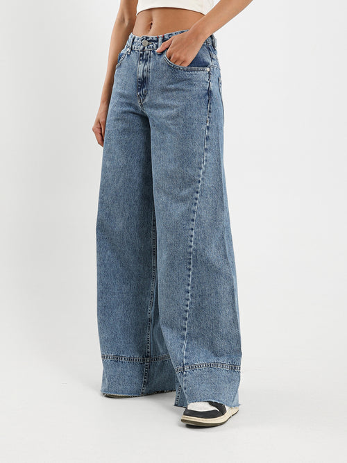 Super Wide-Leg Jeans with Front Seams