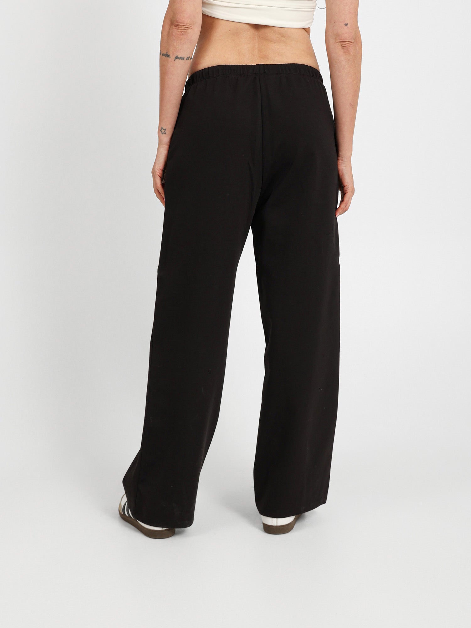Soft Touch Wide Leg Jogger