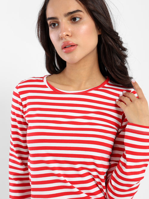 بلوزة مقلمة بأكمام طويلة - مخفضة