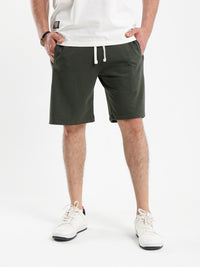 شورت ميلتون أساسي بقصة عادية