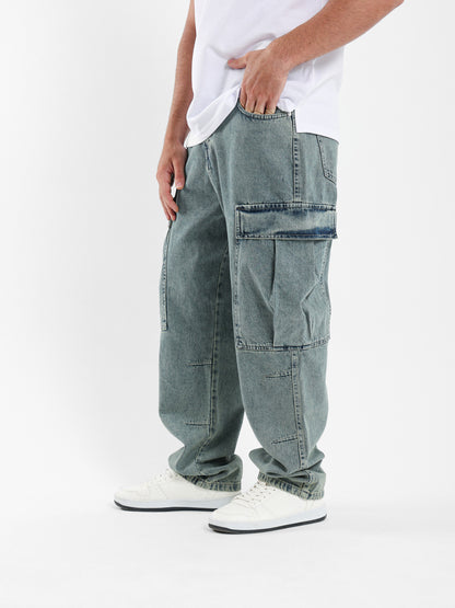 Baggy Fit Cargo Jeans
