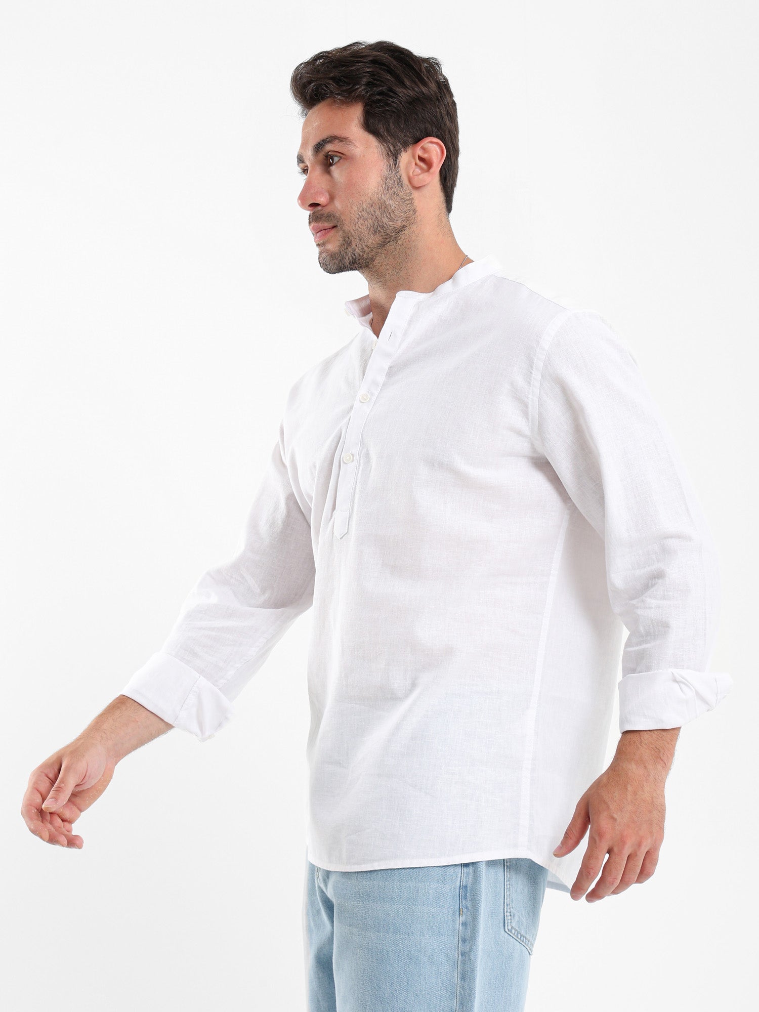 قميص كتان بياقة الماندرين